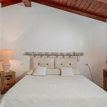 Ninfea - Panoramic Sea View & Private Pools Porto Taverna