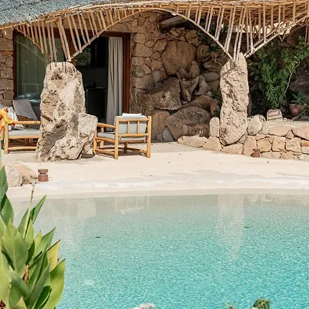 Ninfea - Panoramic Sea View & Private Pools Porto Taverna